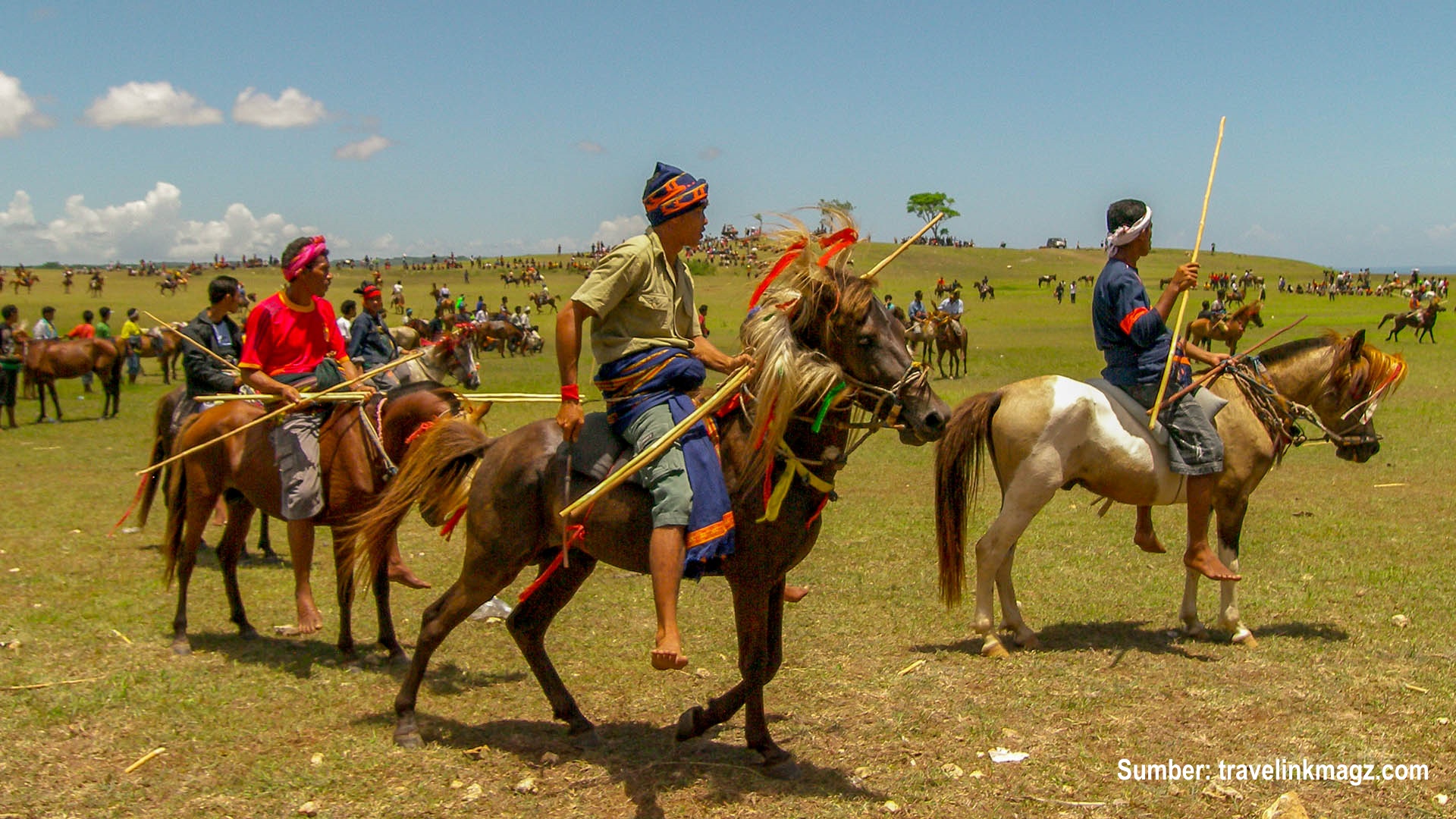 anakbisa, permainan tradisional, pasola, sumba