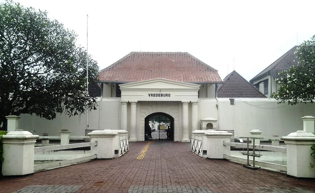 anakbisa, benteng peninggalan belanda,