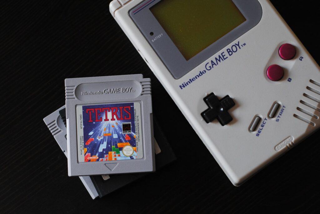 anakbisa, mainan jadul 90an, game boy