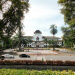 gedung bersejarah, gedung sate, bandung, anakbisa,